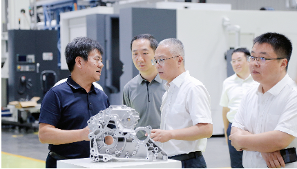 [日发精机]洛阳工信局和洛轴领导等专项调研组赴日发精机考察 共谋轴承产业高质量发展